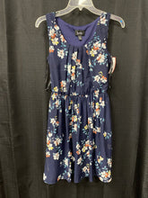 Load image into Gallery viewer, Floral Dress

