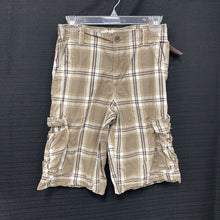 Load image into Gallery viewer, Plaid Cargo Shorts
