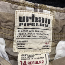 Load image into Gallery viewer, Plaid Cargo Shorts
