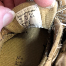Load image into Gallery viewer, Boys Slide On Shoes

