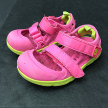 Load image into Gallery viewer, Girls Velcro Sandals
