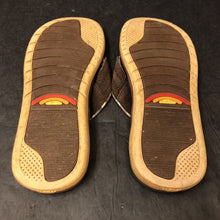 Load image into Gallery viewer, Girls Camo Sandals
