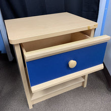 Load image into Gallery viewer, Side table Logic Division Pallister Furniture
