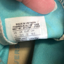 Load image into Gallery viewer, Girls Translucent Midsole All-Star Sneakers
