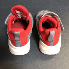 Load image into Gallery viewer, Boys Rival Sneakers
