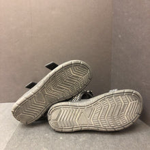 Load image into Gallery viewer, Boys Sandals
