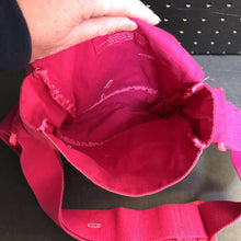 Load image into Gallery viewer, Flower Shoulder Bag
