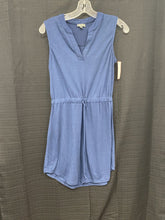 Load image into Gallery viewer, Solid dress
