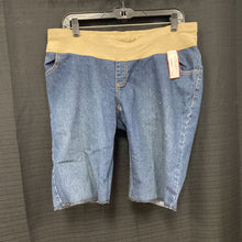 Load image into Gallery viewer, Denim shorts
