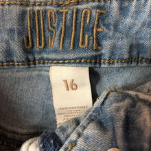 Load image into Gallery viewer, Denim lace shorts
