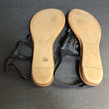 Load image into Gallery viewer, Girls Beaded Flower Sandals
