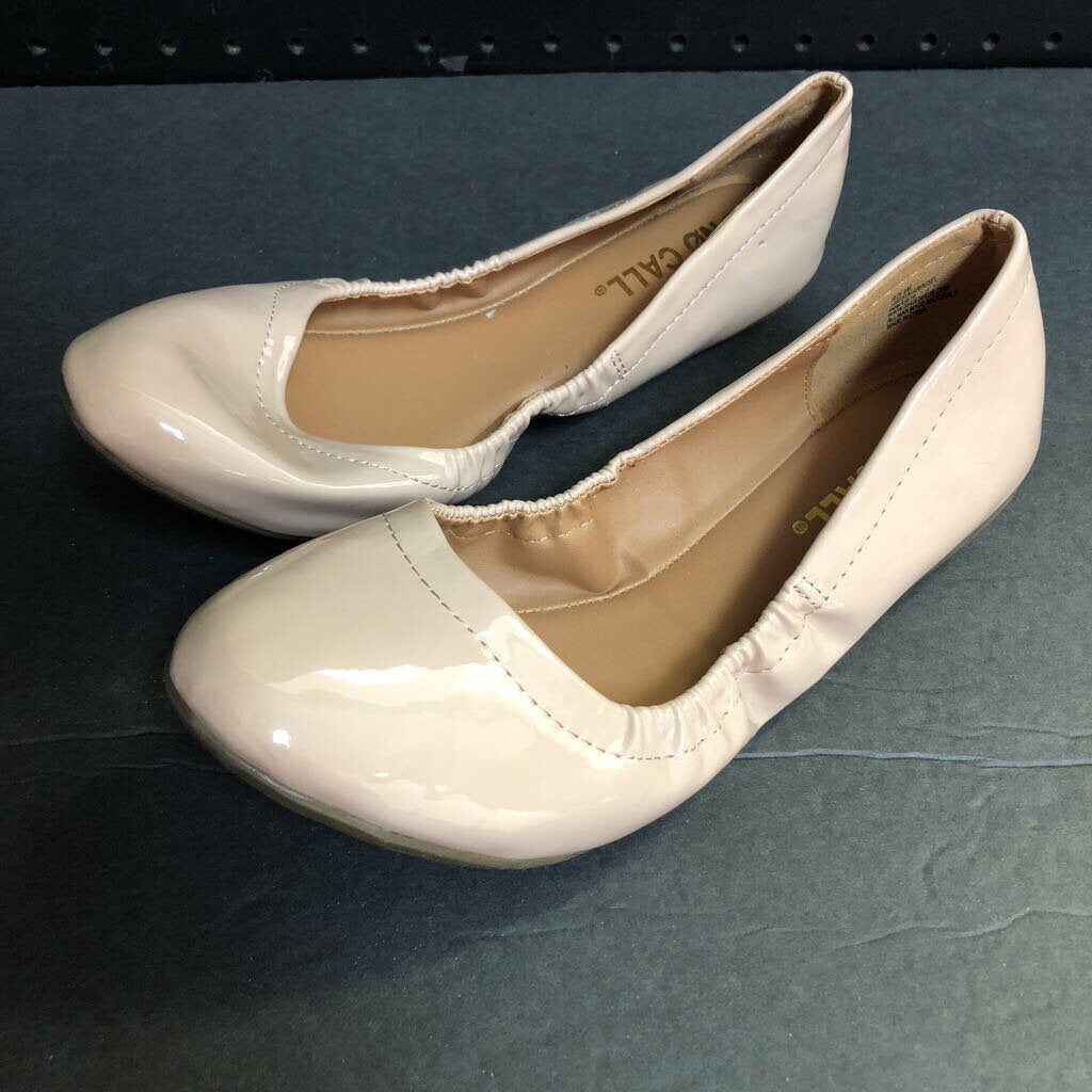 Womens Flats