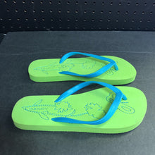 Load image into Gallery viewer, Girls Flip Flops
