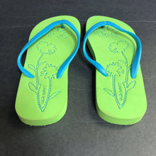 Load image into Gallery viewer, Girls Flip Flops

