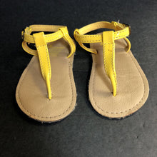 Load image into Gallery viewer, Girls Sandals
