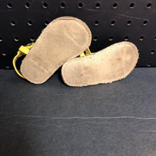 Load image into Gallery viewer, Girls Sandals
