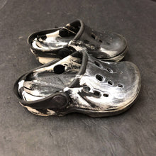 Load image into Gallery viewer, Boys Tie Dye Slip On Shoes
