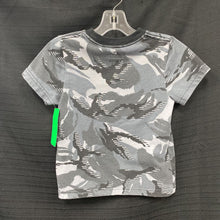 Load image into Gallery viewer, Camouflage Tshirt
