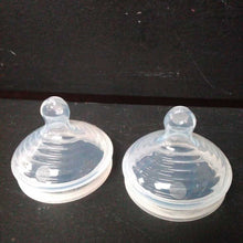 Load image into Gallery viewer, Replacement Nipples for Baby Bottle 2pck

