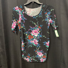 Load image into Gallery viewer, Flower Top
