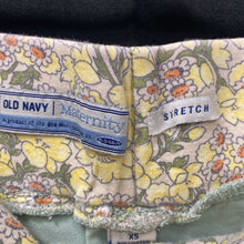 Load image into Gallery viewer, Flower Waistband Capris
