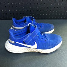 Load image into Gallery viewer, Boys Revolution 5 Flyease Running Sneakers
