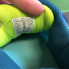 Load image into Gallery viewer, Womens Grid Sneakers
