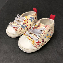Load image into Gallery viewer, Girls Cat Flower Shoes
