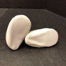 Load image into Gallery viewer, Girls Cat Flower Shoes
