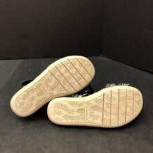 Load image into Gallery viewer, Girls Sandals
