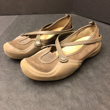Load image into Gallery viewer, Girls Slip On Shoes
