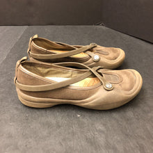Load image into Gallery viewer, Girls Slip On Shoes
