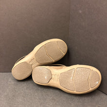 Load image into Gallery viewer, Girls Slip On Shoes
