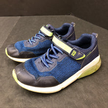 Load image into Gallery viewer, Boys Velcro Sneakers

