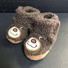 Load image into Gallery viewer, Boys Bear Slipper Boots
