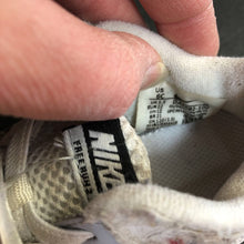 Load image into Gallery viewer, Boys Free Run 2 Sneakers
