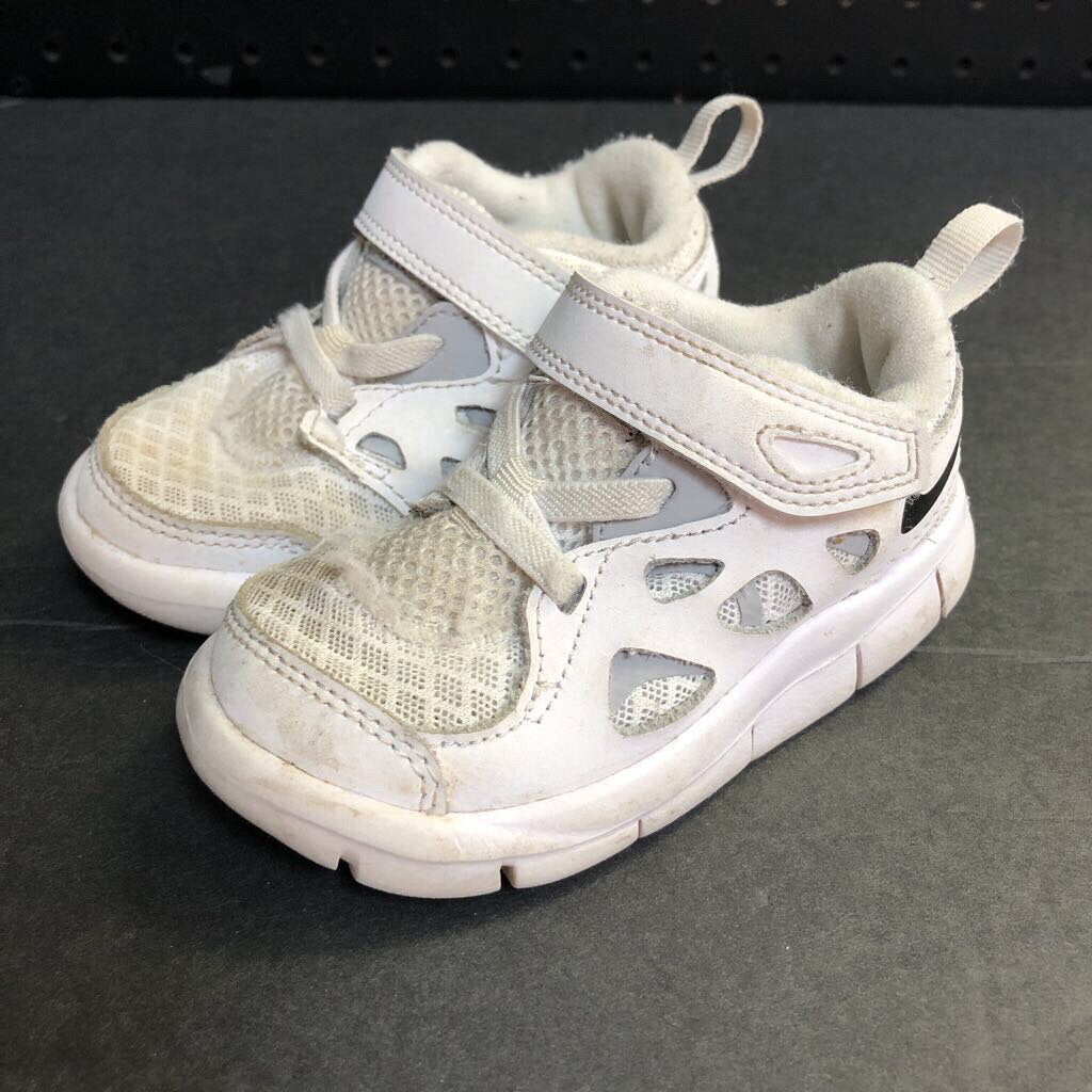 Boys Free Run 2 Sneakers