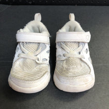 Load image into Gallery viewer, Boys Free Run 2 Sneakers
