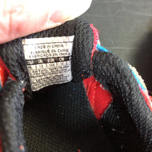 Load image into Gallery viewer, Boys Velcro Sneakers
