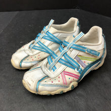 Load image into Gallery viewer, Girls Sparkly Shoes
