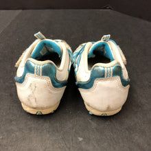 Load image into Gallery viewer, Girls Sparkly Shoes
