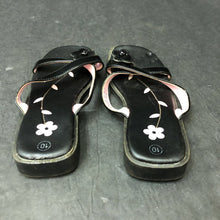 Load image into Gallery viewer, Girls Flower Sandals
