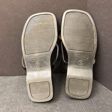 Load image into Gallery viewer, Girls Flower Sandals
