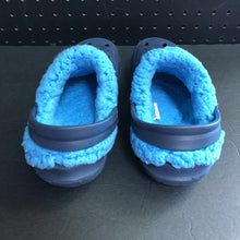 Load image into Gallery viewer, Boys Lined Slip On Shoes (Aldi)
