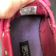 Load image into Gallery viewer, Girls Sequin Shoes
