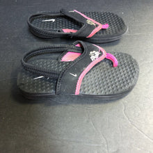 Load image into Gallery viewer, Girls Flower Sandals
