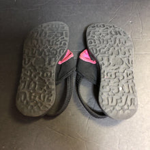 Load image into Gallery viewer, Girls Flower Sandals

