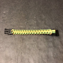 Load image into Gallery viewer, Paracord Bracelet
