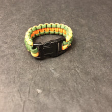 Load image into Gallery viewer, Paracord Bracelet
