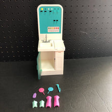 Load image into Gallery viewer, Doctor Cast &amp; Bandage Making Station w/Accesories
